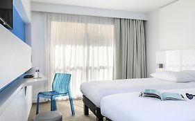 Ibis Styles Menton Centre