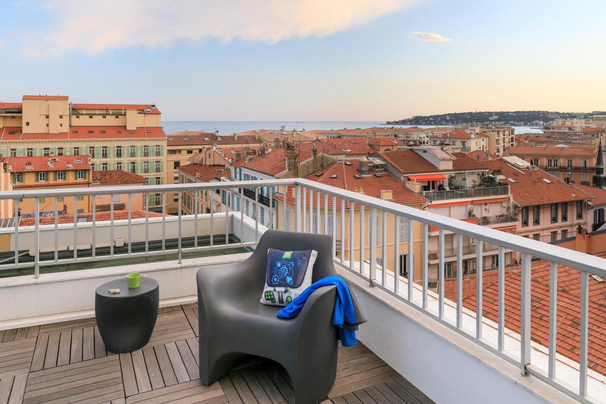 Hotel Ibis Styles Menton Centre Esterno foto