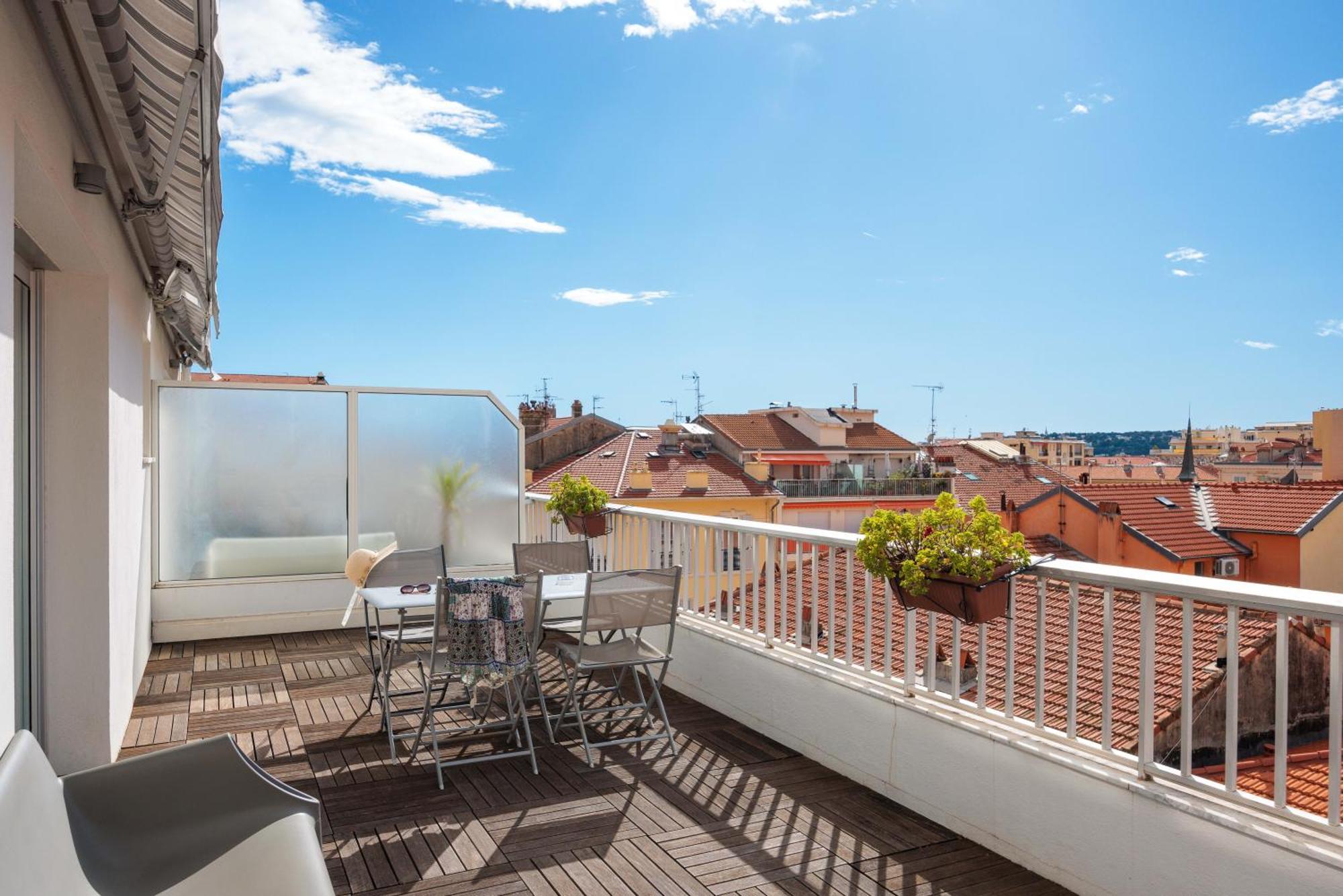 Hotel Ibis Styles Menton Centre Esterno foto