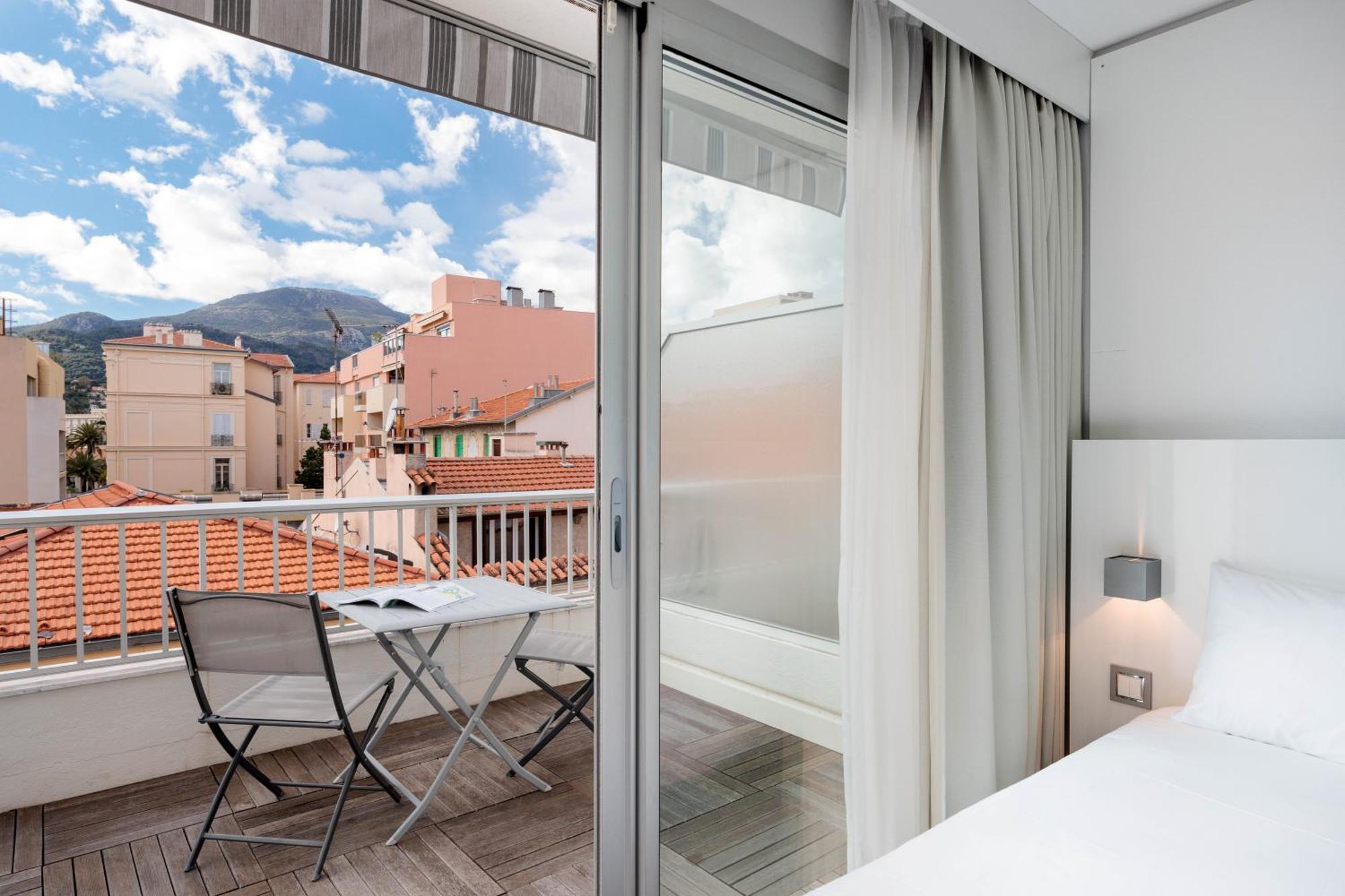 Hotel Ibis Styles Menton Centre Esterno foto