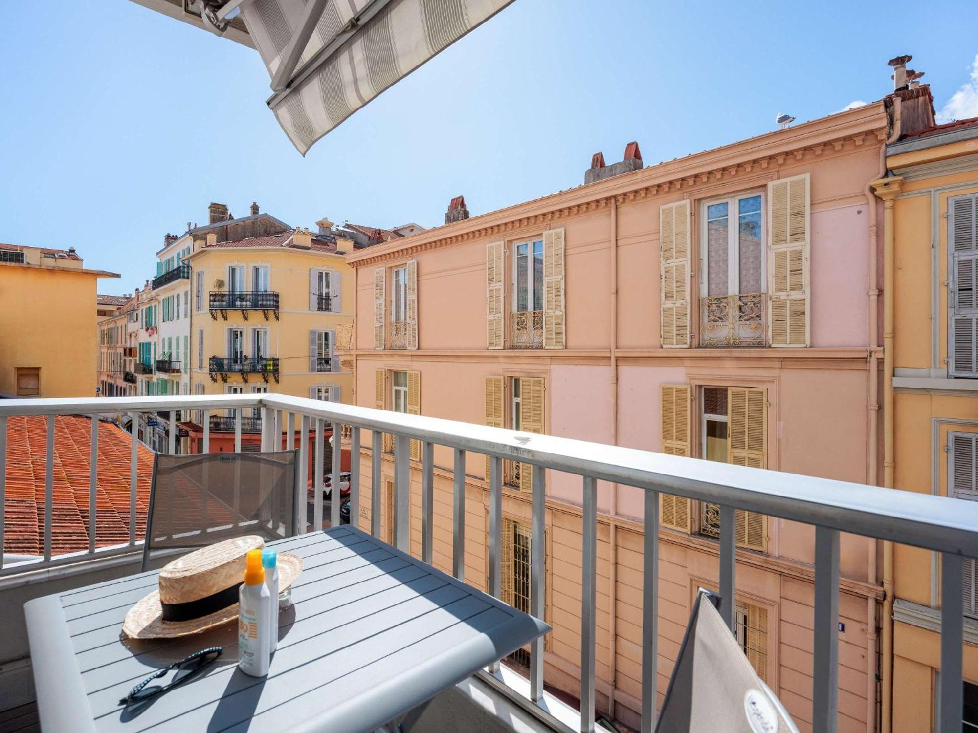 Hotel Ibis Styles Menton Centre Esterno foto