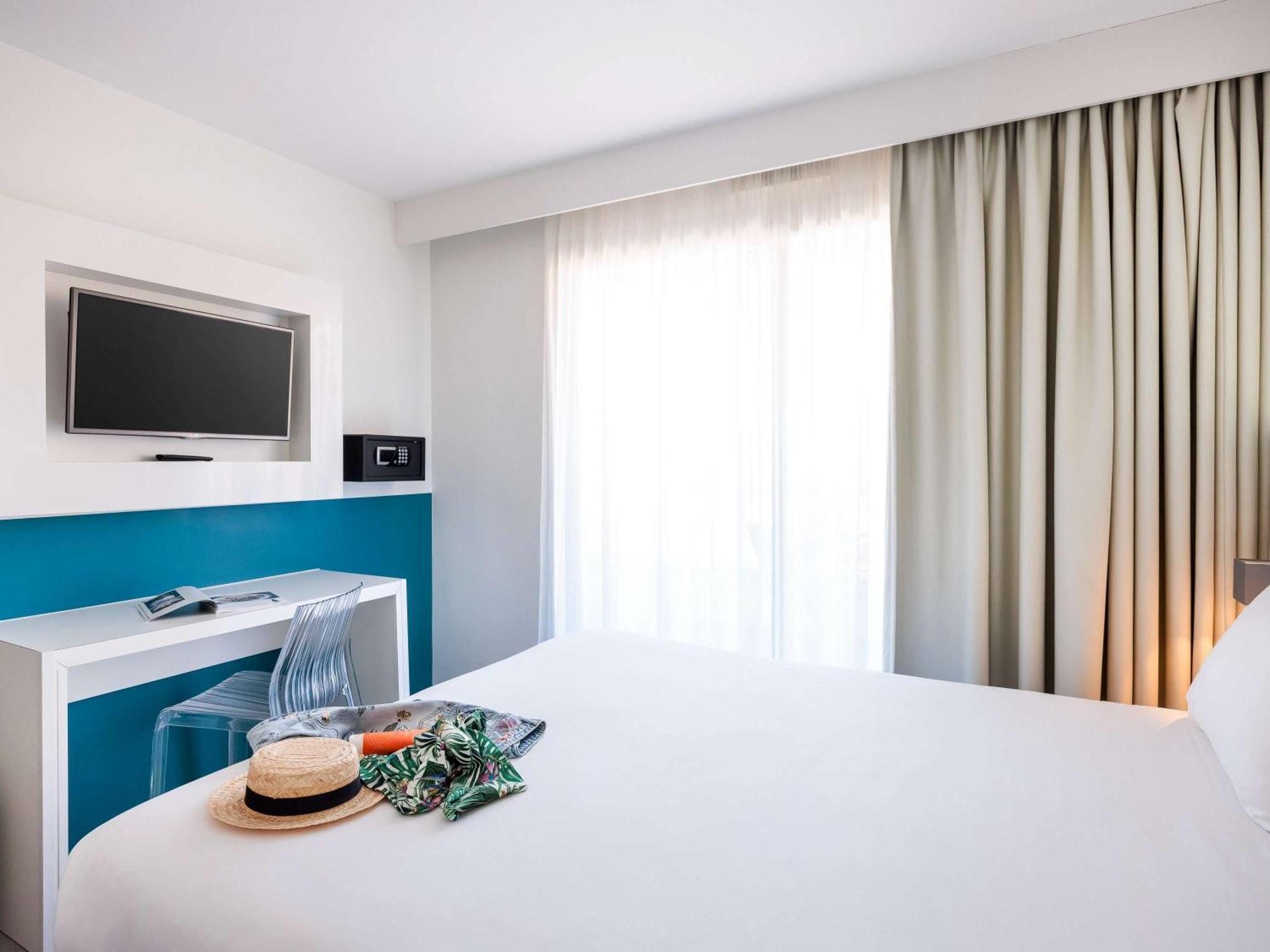 Hotel Ibis Styles Menton Centre Esterno foto